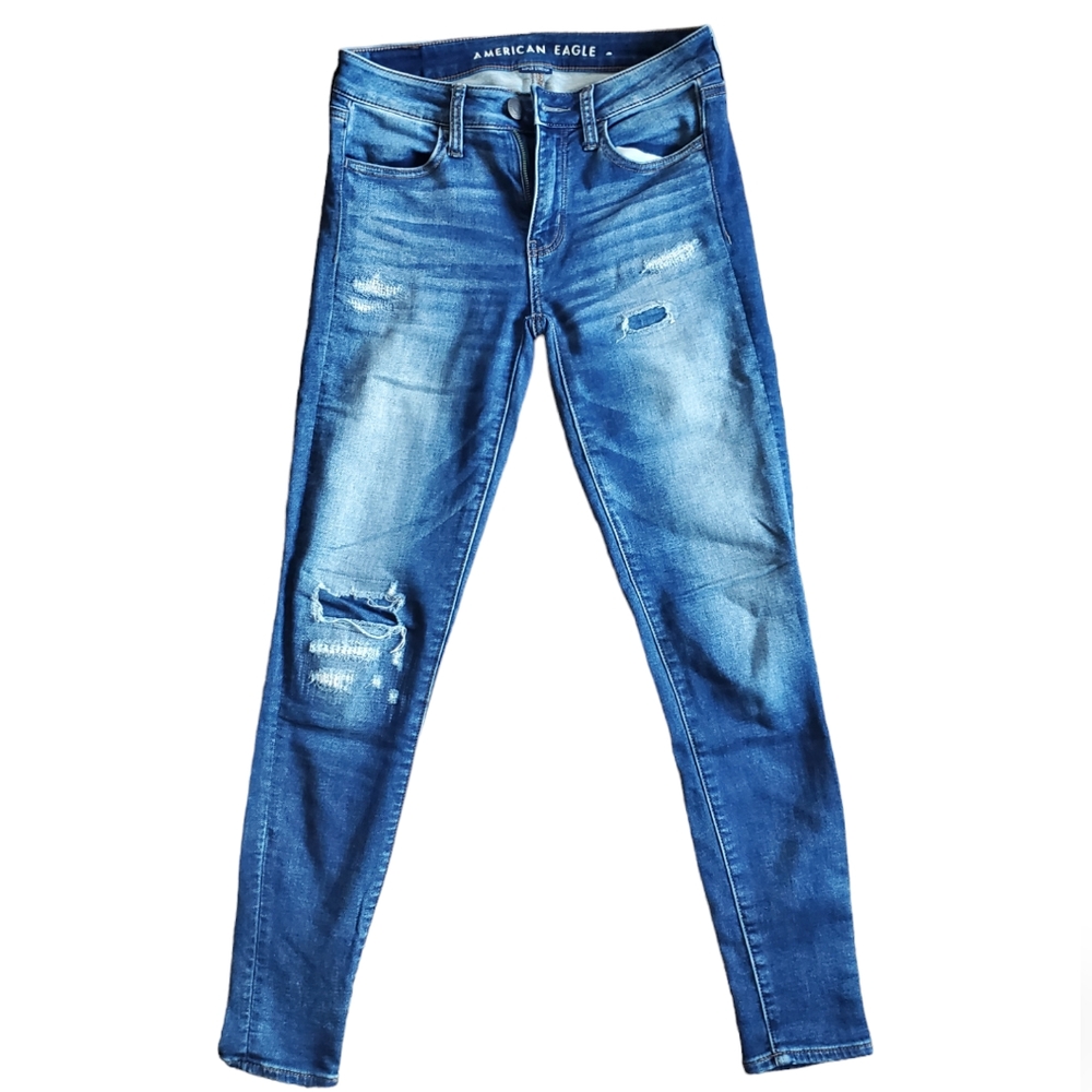 American Eagle distressed jeggings